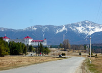 Mt Washington and the Hotel with the same name in Bretton Woods, NH