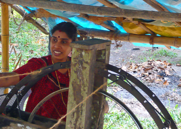 Coir spinning, Kerala Backwaters